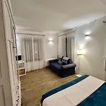 Gioia Bed and Breakfast 4*